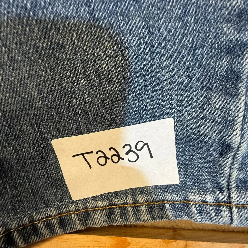 Levis 550 Relaxed Fit Tapered Leg Jeans Medium Wash Blue Denim Mens 31x34